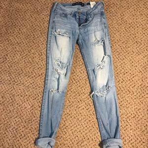 Hollister Low Rise Super Skinny Crop size 0R